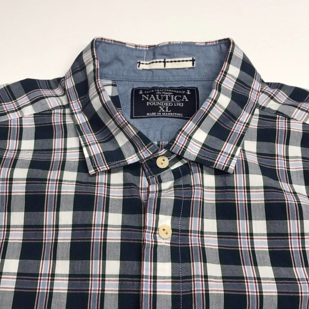 NAUTICA Men’s XL Long Sleeve Plaid Cotton Shirt